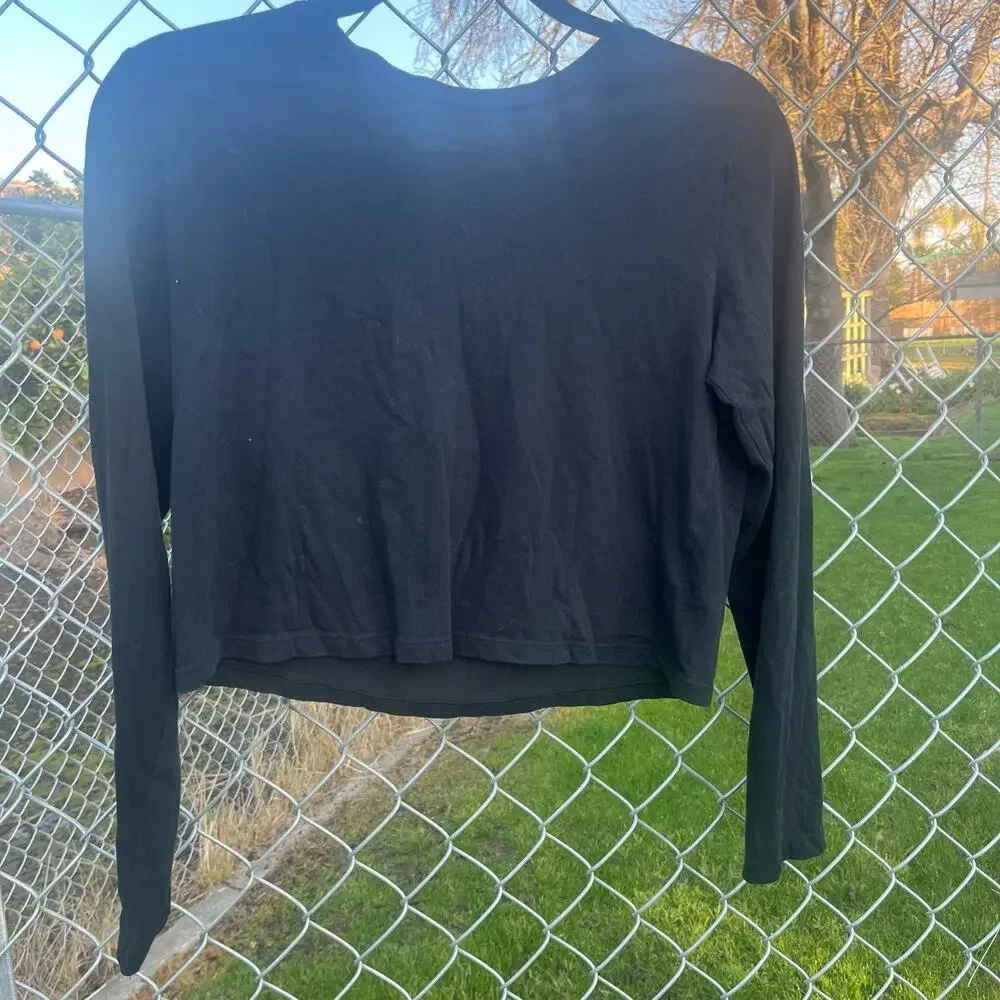 Long Sleeve Shirts 10 piece Bundle Small Medium Crop Top Summer Spring Boobies